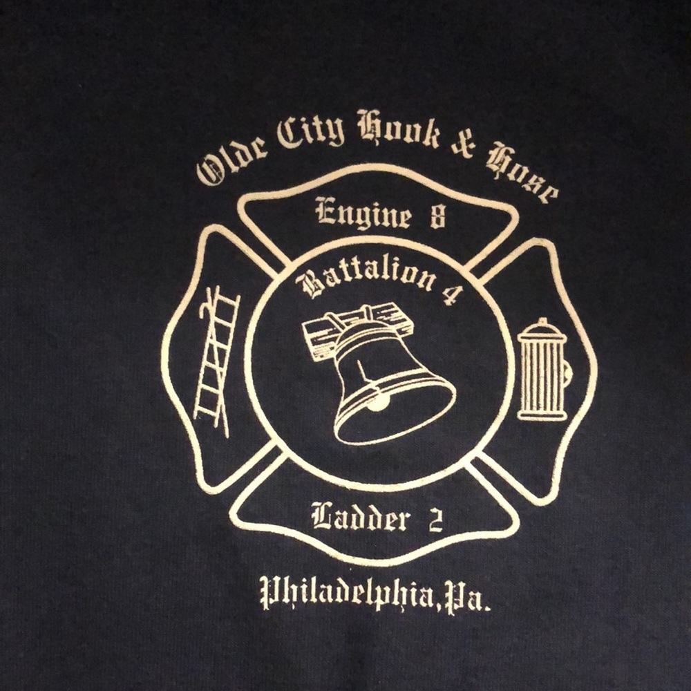🎉4 for $20 Olde City Hook & Hose Philadelphia Tee, size XL - Picture 2 of 5